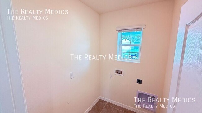 Building Photo - 3468 Islewood Ct