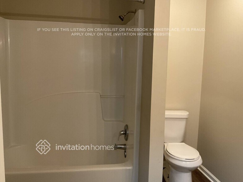 Building Photo - 650 Station View Run