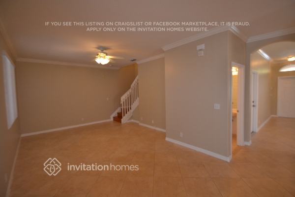 Building Photo - 3774 Woodfield Dr