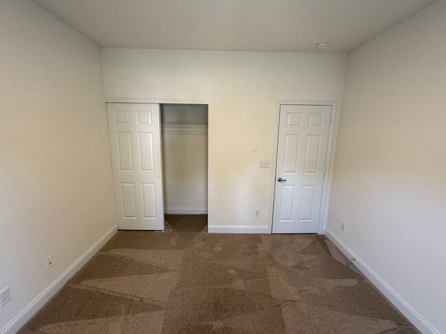 Building Photo - 6622 Latherton Ln