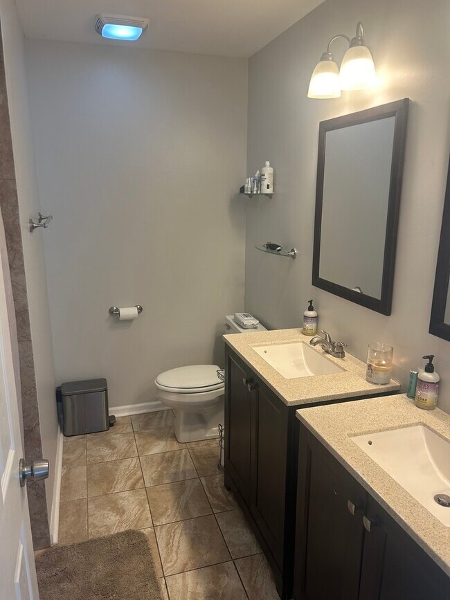 Building Photo - 1218 Ballantrae Pl