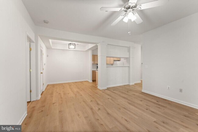 Building Photo - 20453 Chesapeake Square