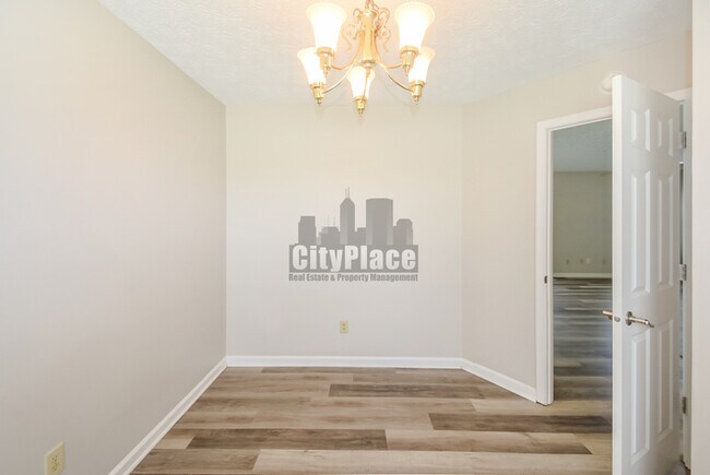 Building Photo - 6830 Medallion Dr