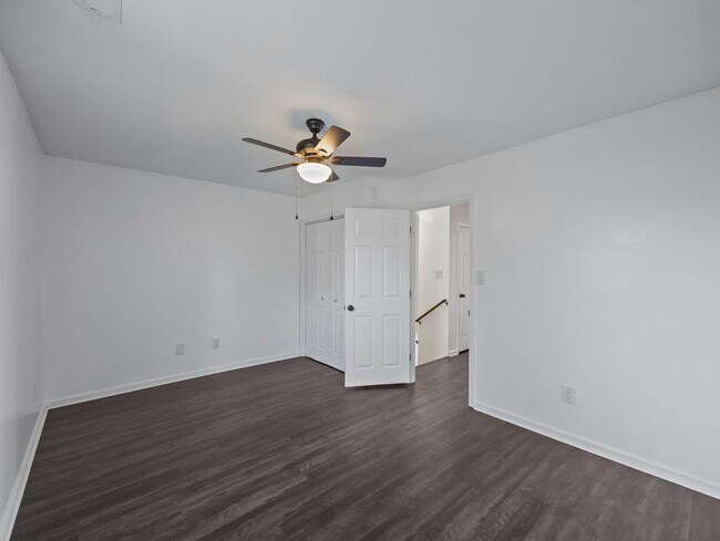 Building Photo - Welcome to New River Homes!