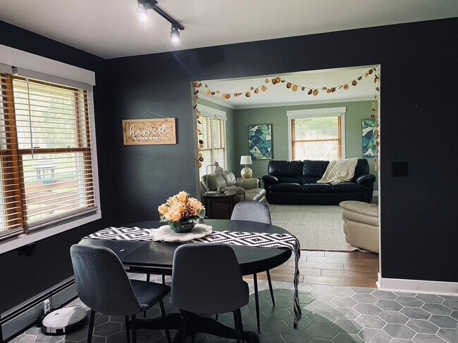 Building Photo - 4105 60th St