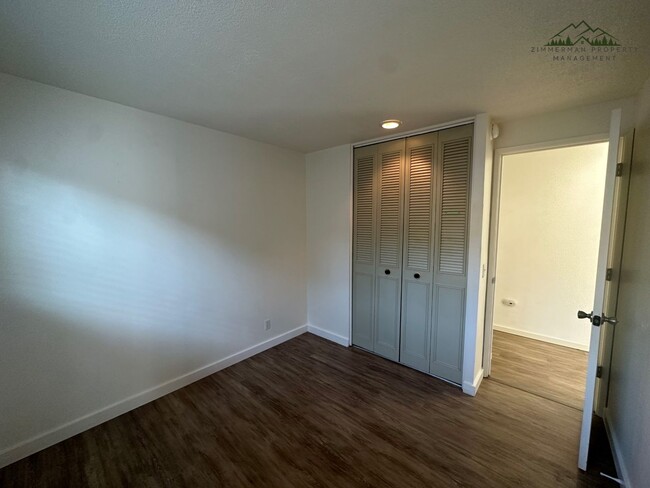 Building Photo - Santa Clara 3 bedroom, 2 bathroom