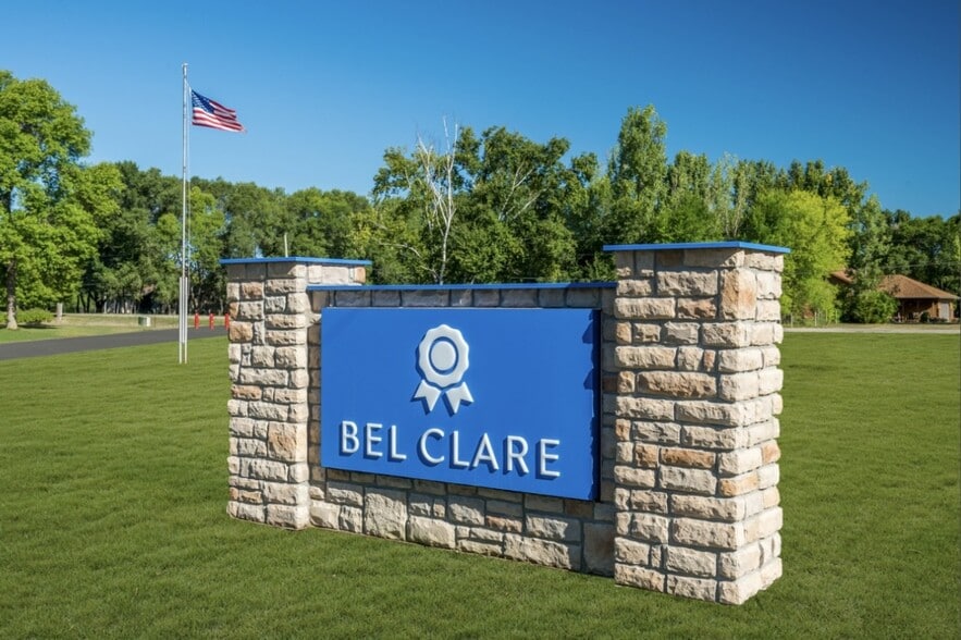 Building Photo - 55 Arbor St