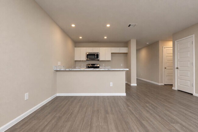 Building Photo - 68 Rd 51026