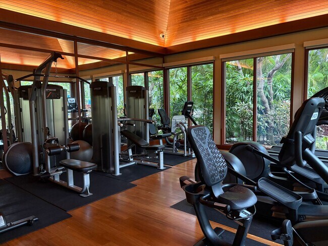 Building Photo - Envelope Yourself in Luxury at The Watermark Waikiki