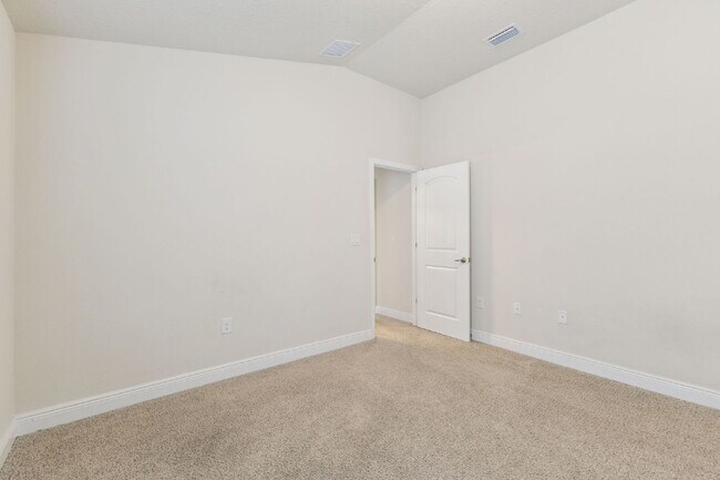 Building Photo - 458 Macon Dr