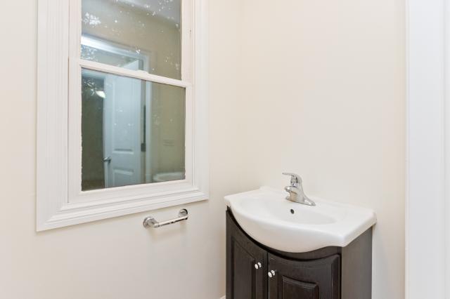 Building Photo - 3 bedroom in Evanston IL 60201