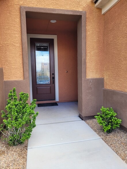 Building Photo - 1546 Campfire Ln