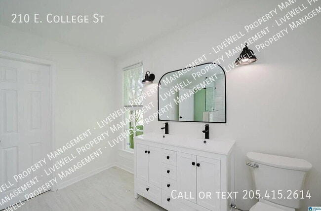 Building Photo - 210 E College St