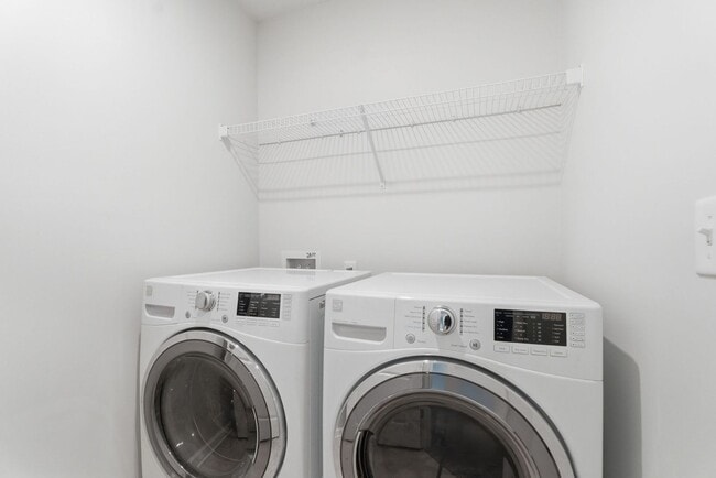 Building Photo - Murfreesboro Townhome