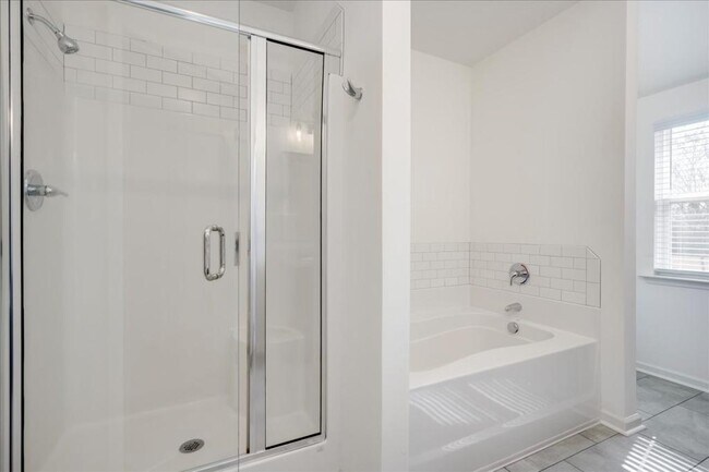 Building Photo - 4507 Raleigh Dr