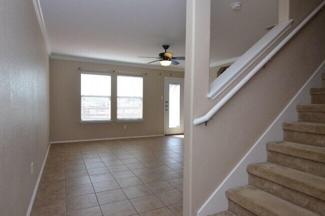 Building Photo - 11525 Autumn Ash Dr