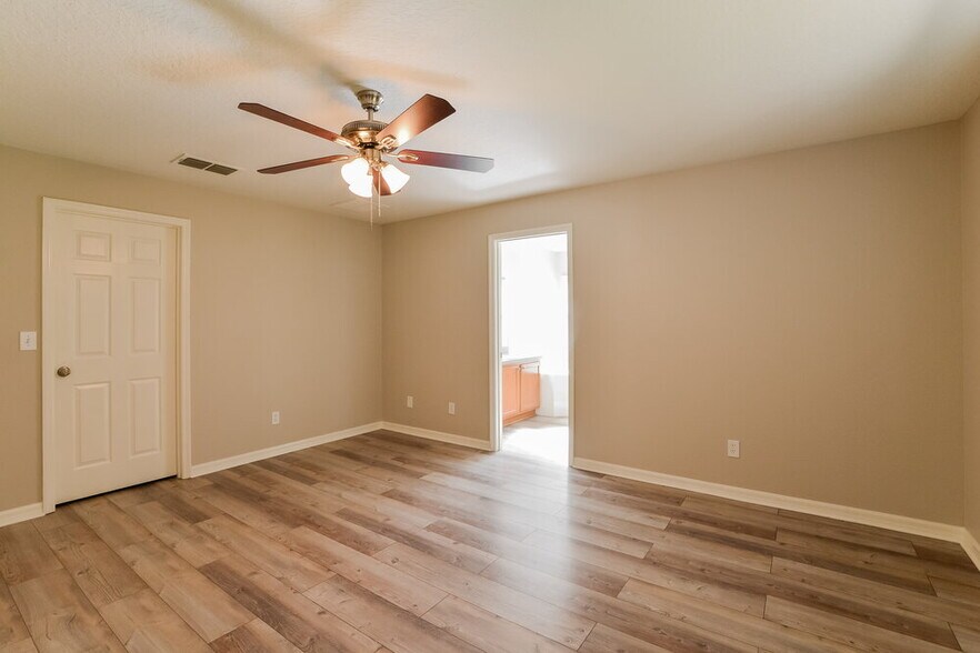 Building Photo - 2296 Bracknell Forest Trail