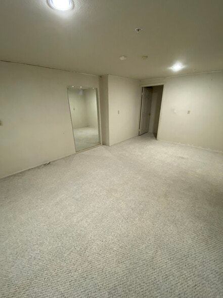 Bonus Room (Garage) - 439 Camille Cir