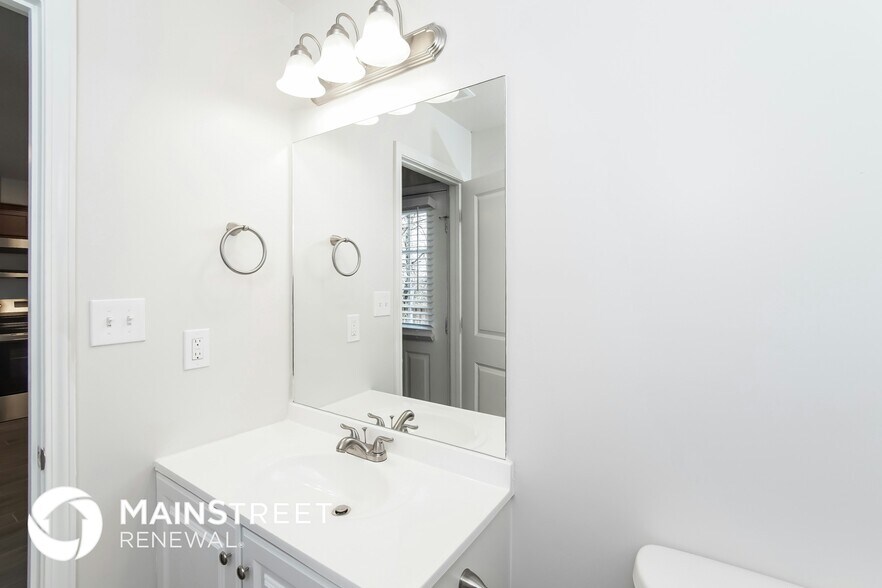 Building Photo - 231 Heritage Crossing Dr