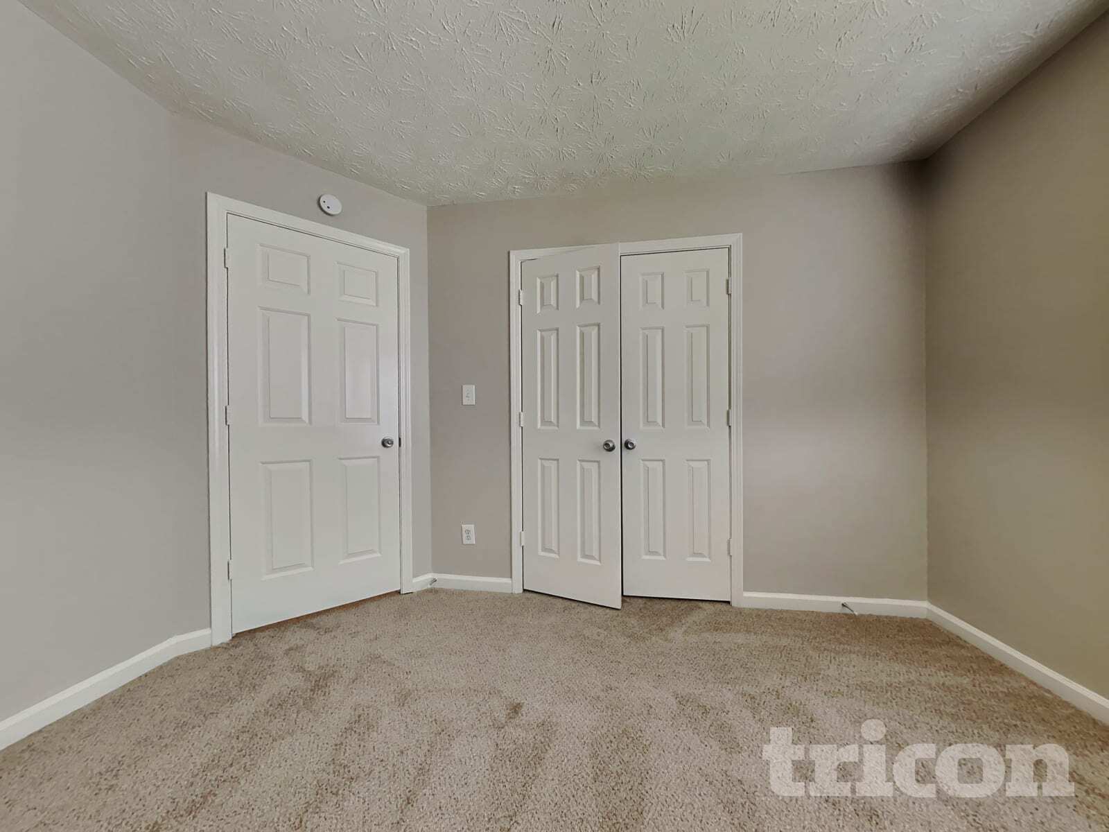 Building Photo - 1621 Smithson Dr