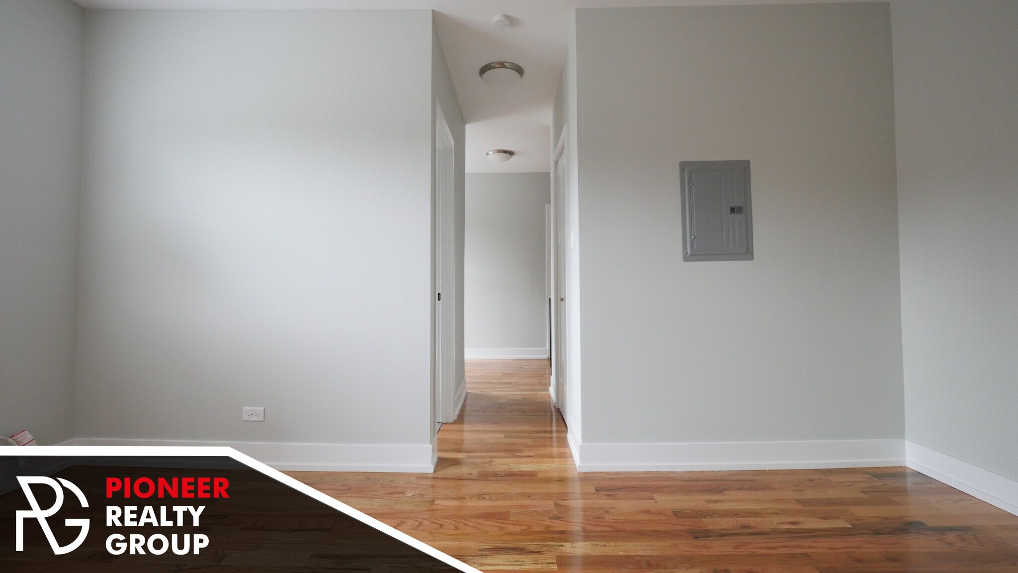 Building Photo - 907 W George St