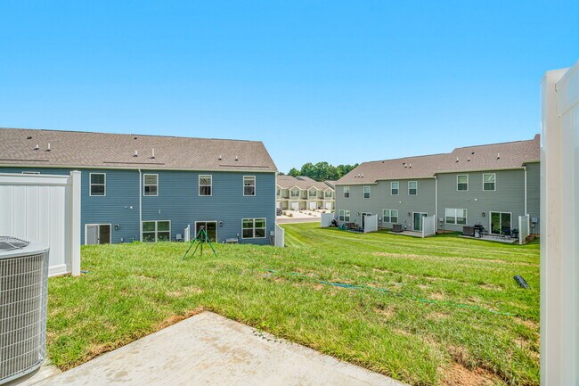 Building Photo - 227 Jace Wy