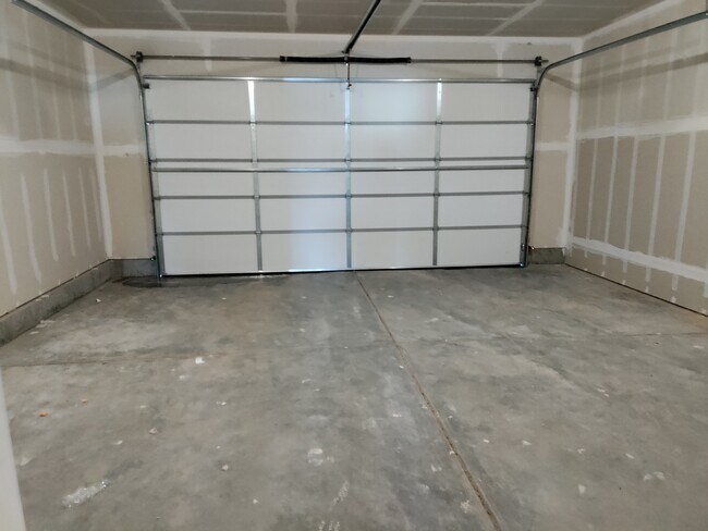 Building Photo - 2919 Homewood Dr