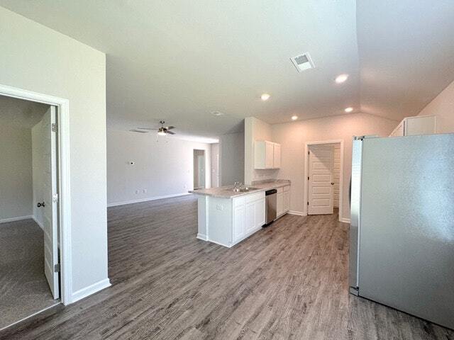 Building Photo - 2120 W Middlebrooke Xing