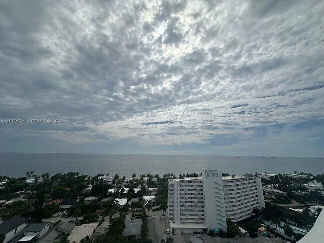 Building Photo - 2841 N Ocean Blvd