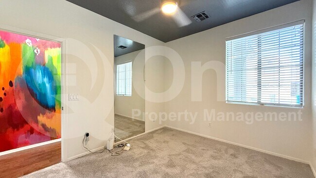 Building Photo - 4927 W Magdalena Ln