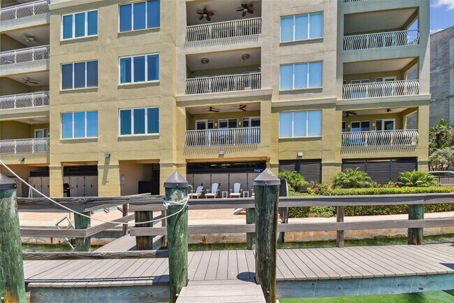 Building Photo - 200 Skiff Point