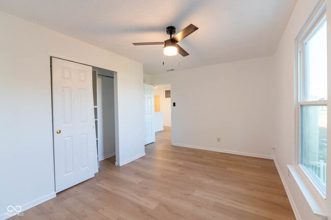 Building Photo - 2887 Ludwig Dr
