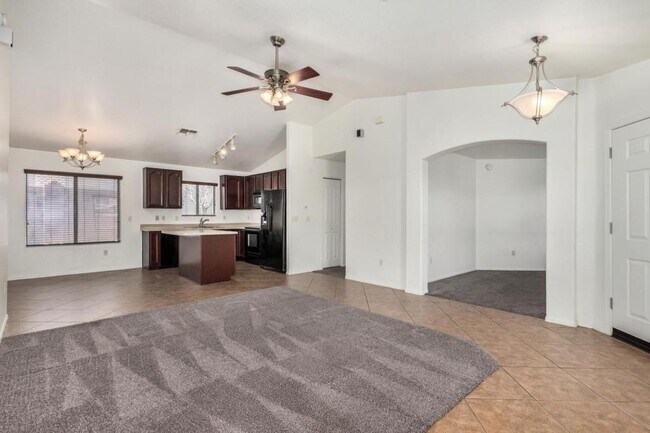 Building Photo - 13296 E Coyote Well Dr