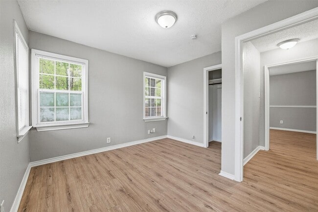 Building Photo - 1110 NE 17th St