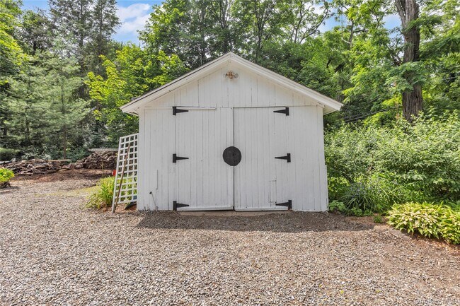 Building Photo - 115 Turk Hill Rd