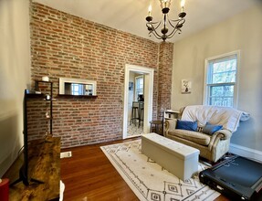 Building Photo - 271 Chestnut Ave