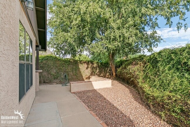 Building Photo - Stunning 2Bdm 2Ba Home in the Heart of Gle...