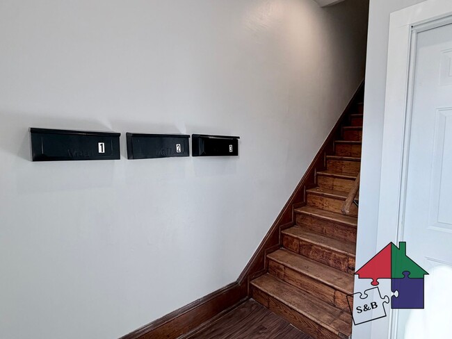 Building Photo - 33 Granite St