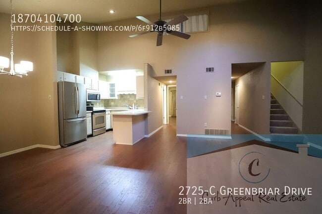 Building Photo - 2725 Greenbriar Dr