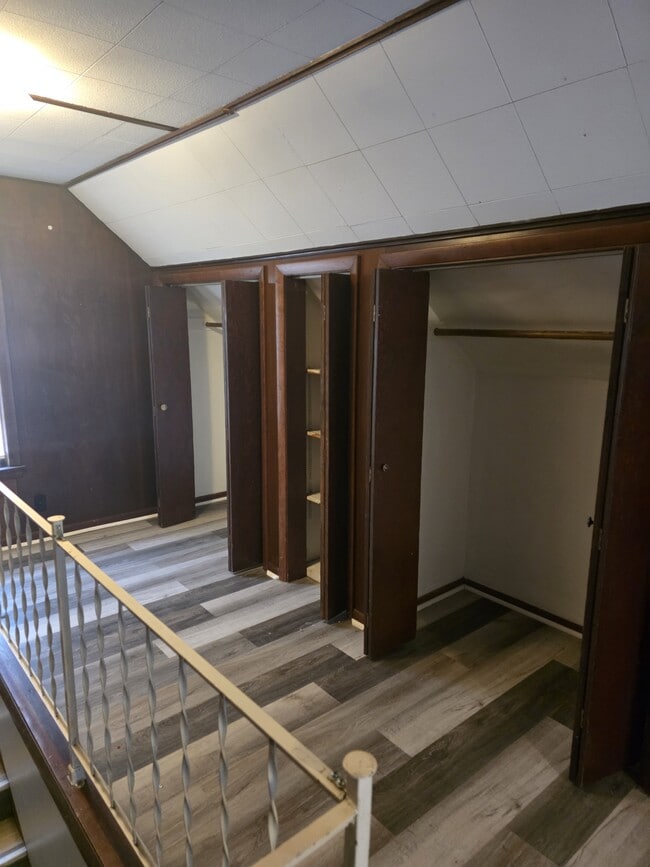 Building Photo - 3439 Cleveland St NE