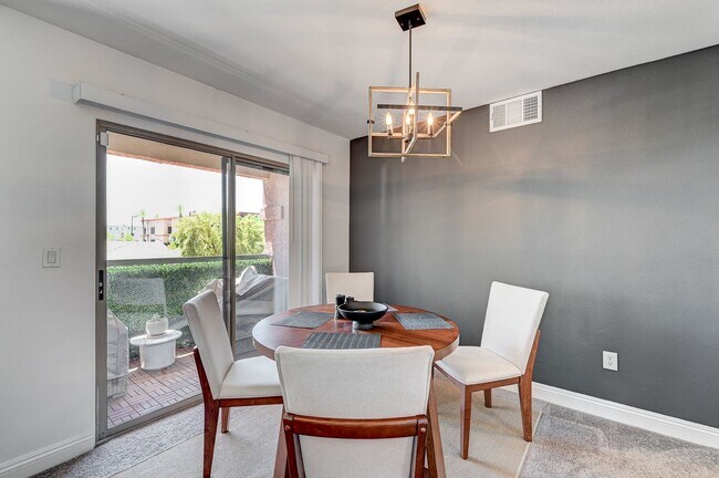 Building Photo - Fully Furnished 3BD/2BA in SW Vegas | Gate...