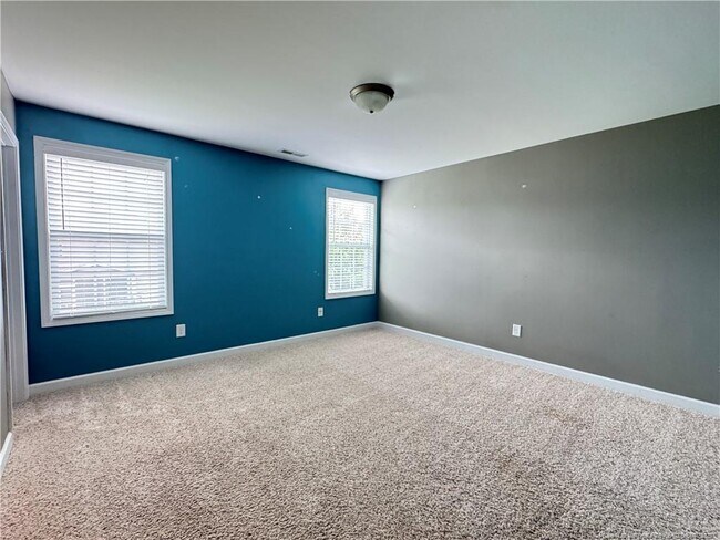 Building Photo - 579 Royal Birkdale Dr