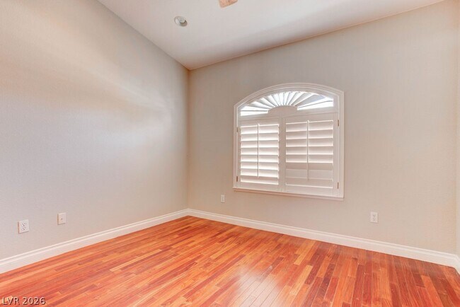 Building Photo - 5729 Janell Dr