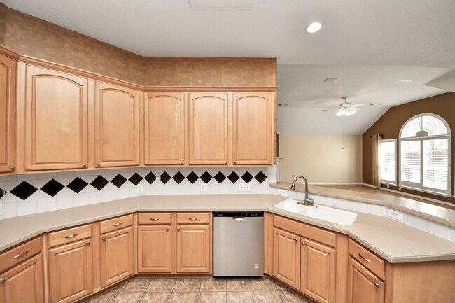 Building Photo - 7310 Whistle Ct