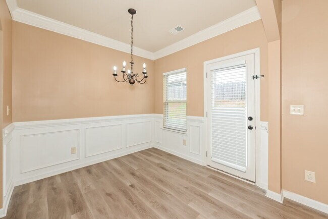 Building Photo - 2325 Morgan Farm Dr