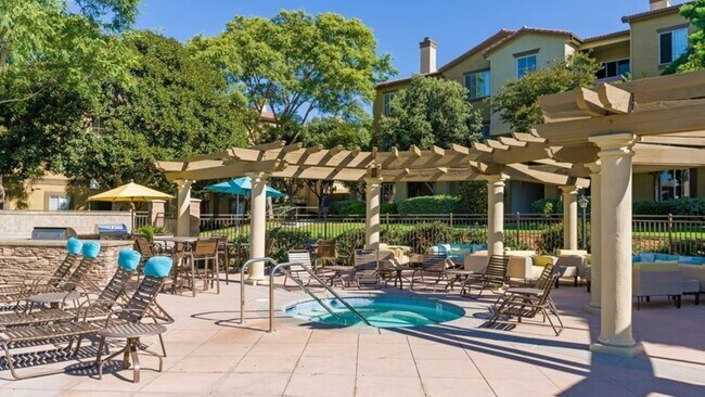 Building Photo - 9320 Hillery Dr