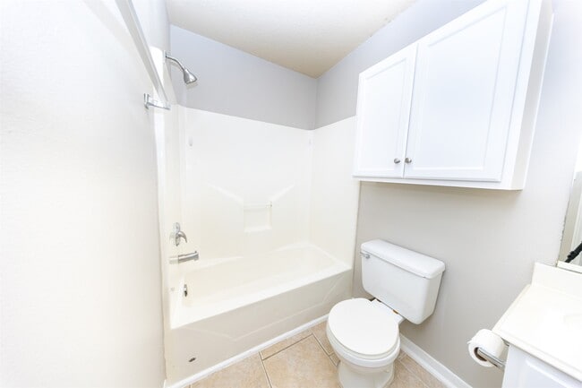 Building Photo - 15406 Apple Bloom Way