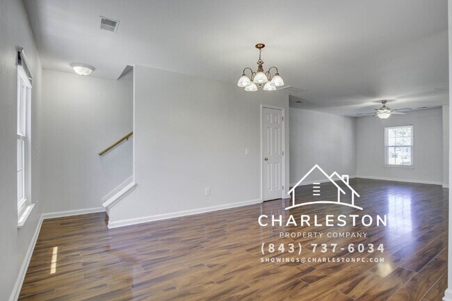 Building Photo - 138 Thistle Rd