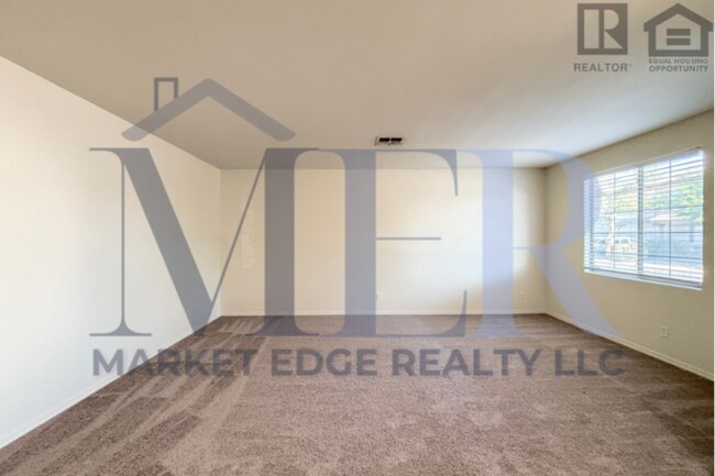 Building Photo - 4Bed/2.5Bath House at Litchfield/Greenway! Move-In Ready on 08/06/2026!