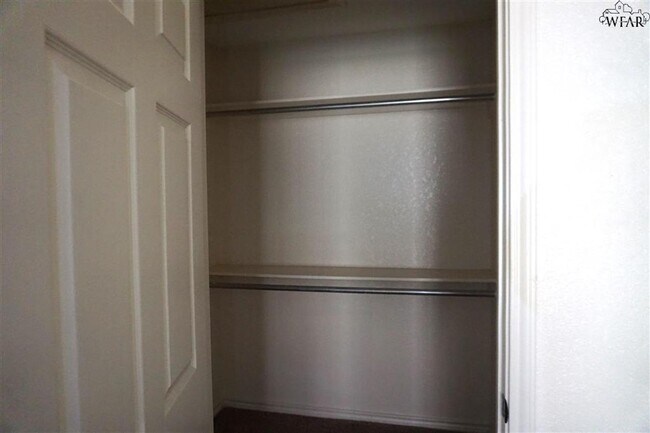 Building Photo - Red Bluff Terrace